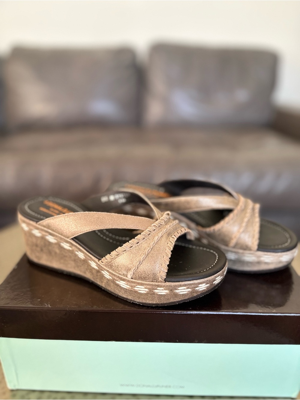 Donald J Pliner Pewter Distressed Metallic Wedge Slide Sandals Y2K Italy NIB